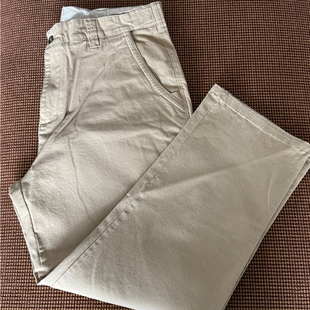 The Territory Ahead Tan Chino Pants Classic Style
